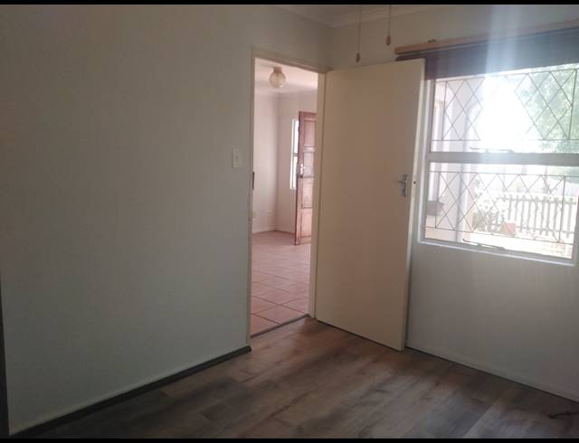 2 BEDROOM TOWNHOUSE FOR SALE IN WELTEVREDEN PARK